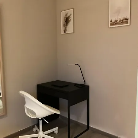 Modernes Am Dreilaendereck Alsdorf