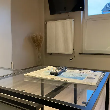 Modernes Am Dreilaendereck *