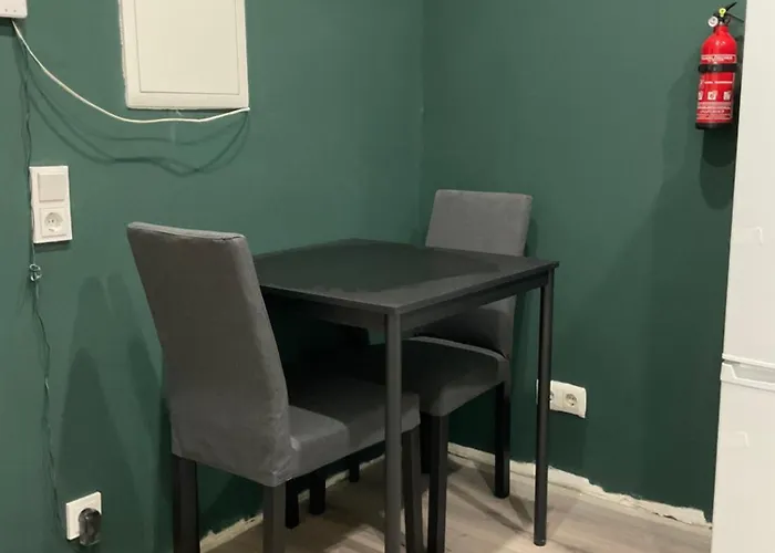 Modernes Am Dreilaendereck *